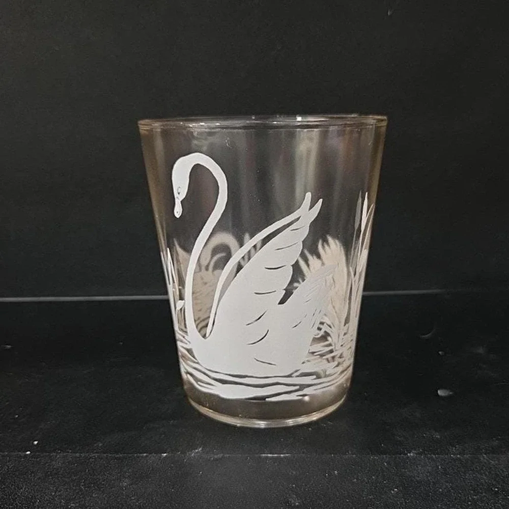 Swan Design Etched Lowball Tumbler,‎ Vintage Mid-Century Glass, Light Pink Tint